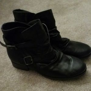 Brand New BONGO boots, size 9M
